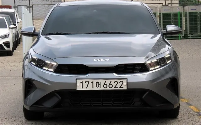 더뉴K3 중고차 더뉴 K3 2세대 1.6 가솔린 프레스티지 매물 사진 1 - 2024/07 38,334km