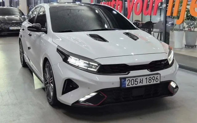 더뉴K3 중고차 더뉴 K3 2세대 1.6 가솔린 터보 GT 5도어 시그니처 매물 사진 20 - 2024/04 90,729km