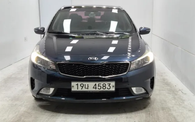 더뉴K3 중고차 더뉴 K3 1.6 GDI 트렌디 매물 사진 13 - 2017/10 129,032km